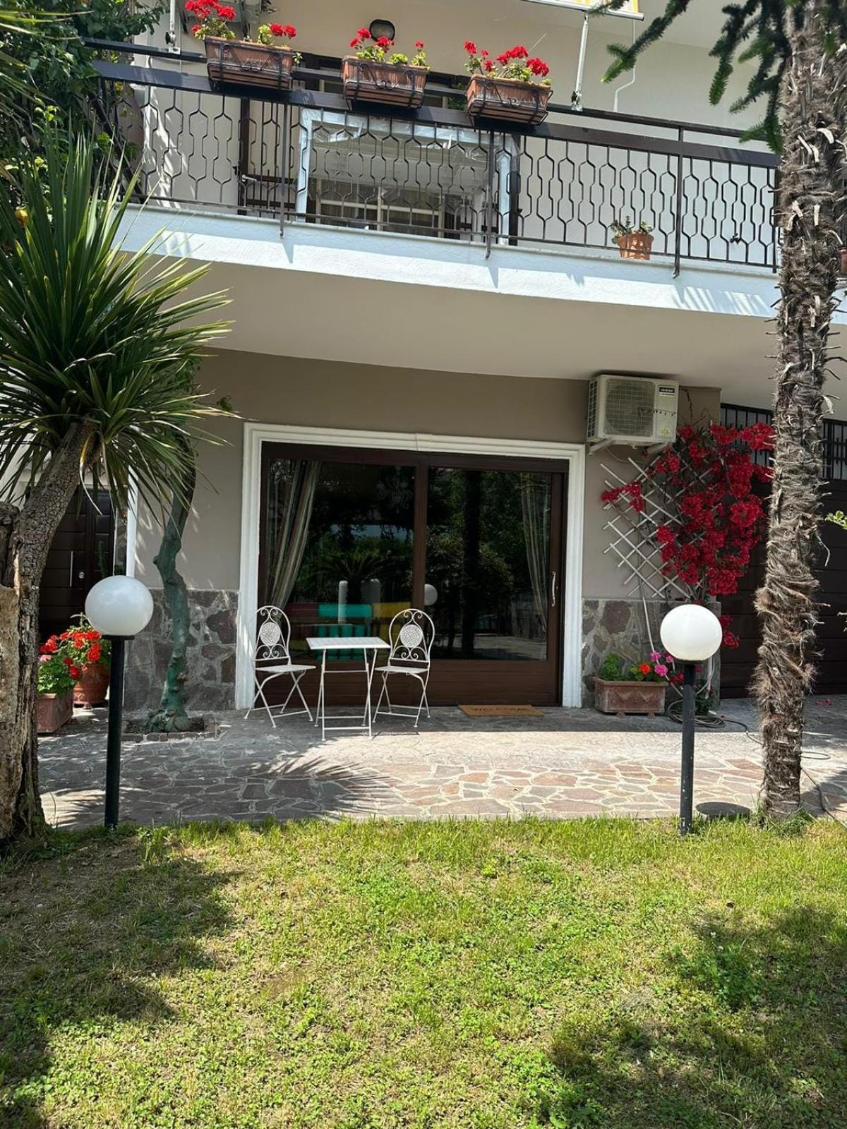 Ospitalita Il Noce Bed & Breakfast Brusciano Eksteriør bilde